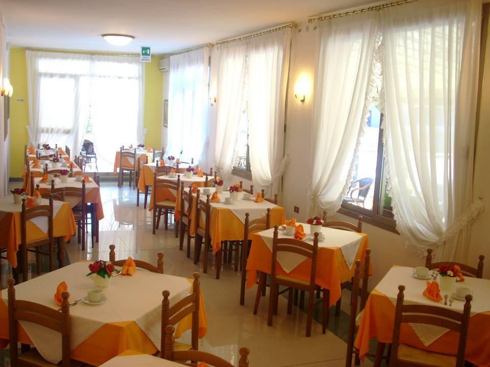 Hotel Fornaro 卡奥莱 外观 照片